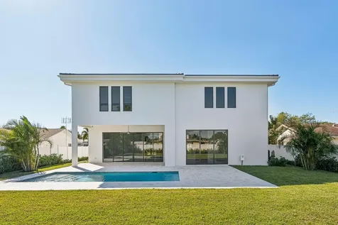 261 Nw 8th Street Boca Raton FL 33432