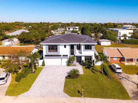 261 Nw 8th Street Boca Raton FL 33432
