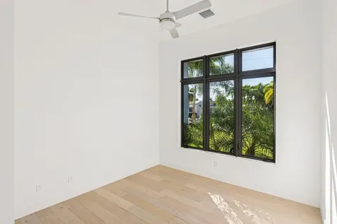 261 Nw 8th Street Boca Raton FL 33432