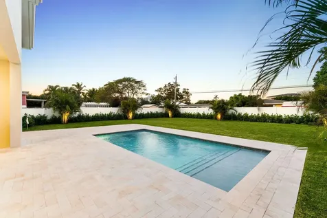 261 Nw 8th Street Boca Raton FL 33432