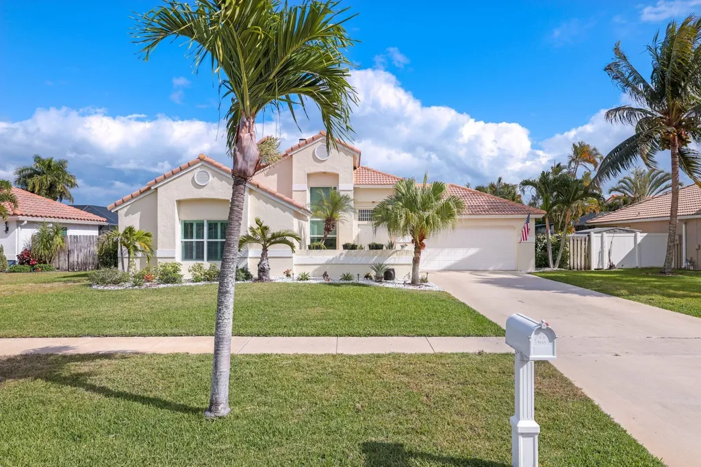 29 Dogwood Circle Boynton Beach FL 33436