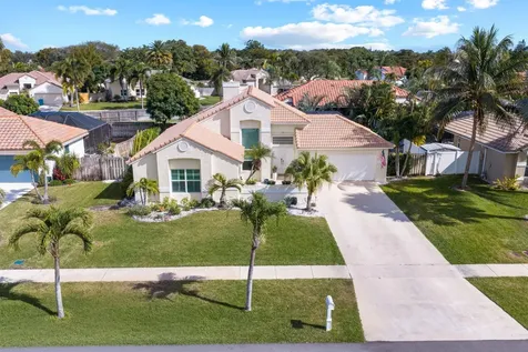 29 Dogwood Circle Boynton Beach FL 33436