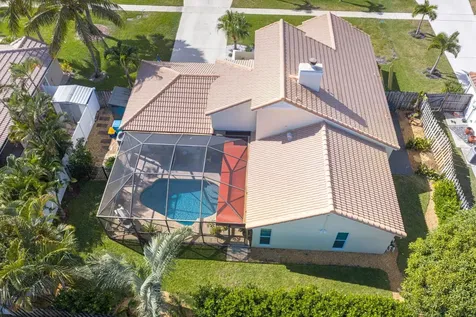 29 Dogwood Circle Boynton Beach FL 33436