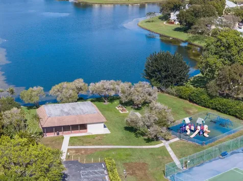 29 Dogwood Circle Boynton Beach FL 33436