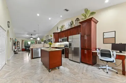 8404 Long Bay West Palm Beach FL 33411
