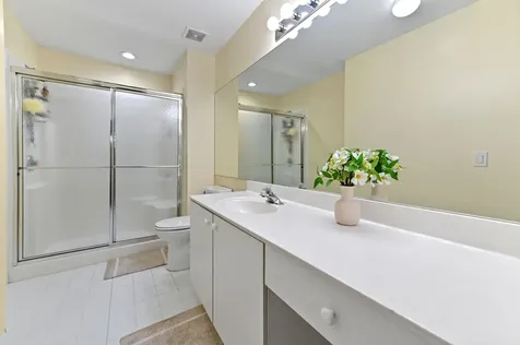 8404 Long Bay West Palm Beach FL 33411