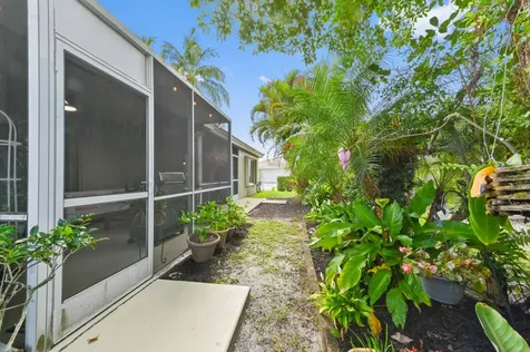 8404 Long Bay West Palm Beach FL 33411