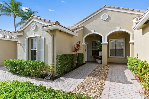 8404 Long Bay West Palm Beach FL 33411