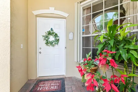 8404 Long Bay West Palm Beach FL 33411