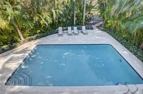 19682 Oakbrook Court Boca Raton FL 33434