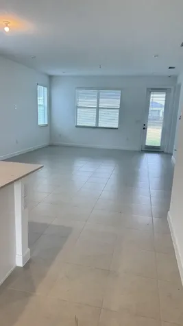 1089 SE Crosswood Way Port Saint Lucie FL 34984