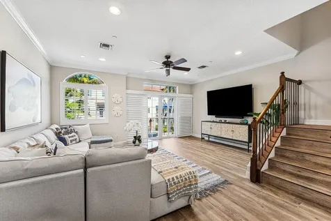 813 Estancia Way Boynton Beach FL 33435