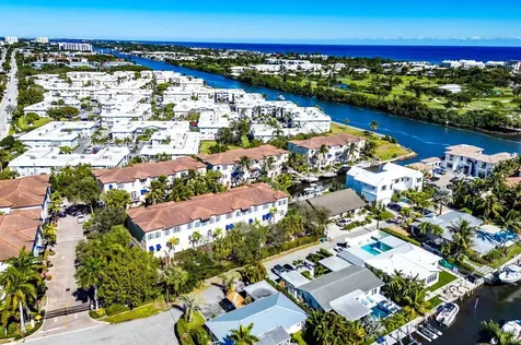 813 Estancia Way Boynton Beach FL 33435