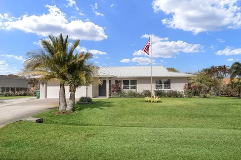 2033 Se Allamanda Drive Port Saint Lucie FL 34952