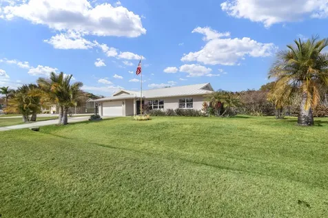 2033 Se Allamanda Drive Port Saint Lucie FL 34952