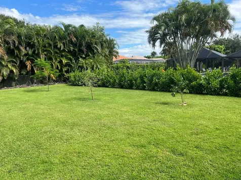 2033 Se Allamanda Drive Port Saint Lucie FL 34952