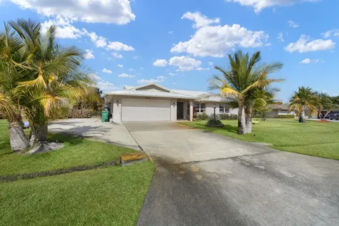 2033 Se Allamanda Drive Port Saint Lucie FL 34952