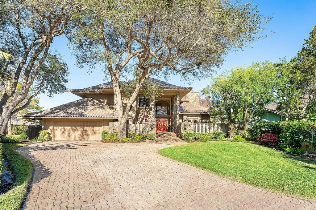 4 Sutherland Court Palm Beach Gardens FL 33418