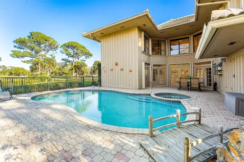 4 Sutherland Court Palm Beach Gardens FL 33418