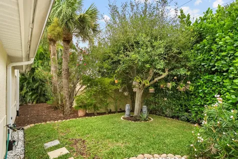 3339 Ne Luna Terrace Jensen Beach FL 34957
