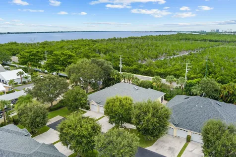 3339 Ne Luna Terrace Jensen Beach FL 34957