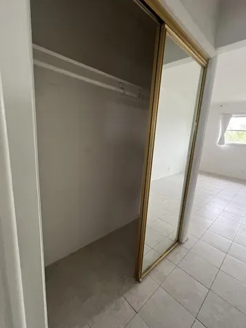 1380 Nw 43rd Terrace Lauderhill FL 33313