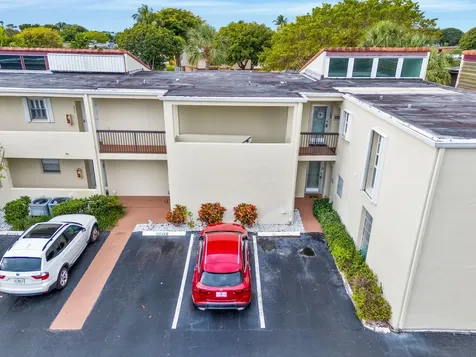 2540 Boundbrook Boulevard Palm Springs FL 33406