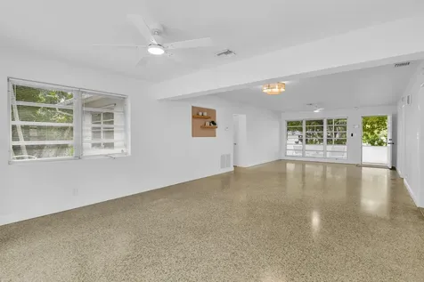 702 Sunset Drive Lake Worth Beach FL 33461