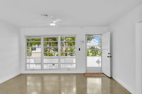 702 Sunset Drive Lake Worth Beach FL 33461