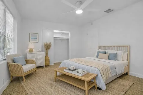 702 Sunset Drive Lake Worth Beach FL 33461