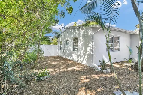 702 Sunset Drive Lake Worth Beach FL 33461