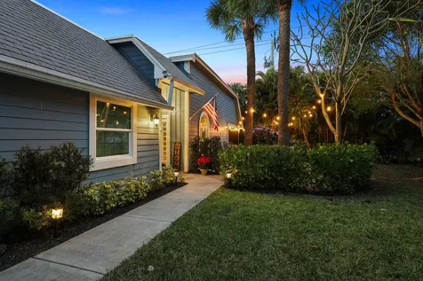 114 Ocean Dunes Circle Jupiter FL 33477