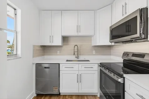 237 Waterford J Delray Beach FL 33446