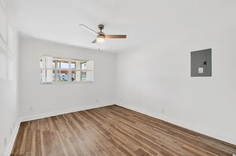 237 Waterford J Delray Beach FL 33446