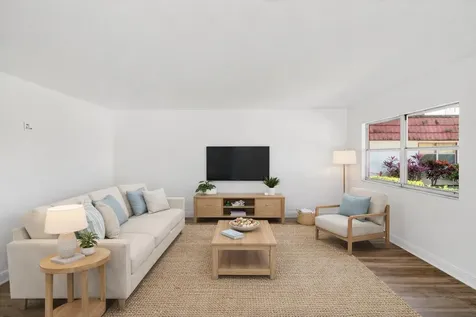237 Waterford J Delray Beach FL 33446
