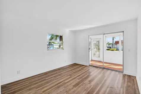 237 Waterford J Delray Beach FL 33446