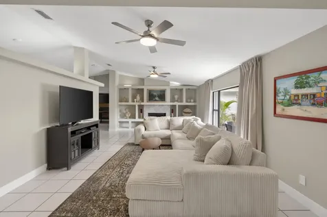 2826 Se Calvin Street Port Saint Lucie FL 34952