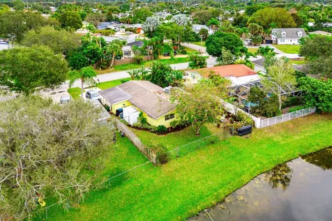 603 Riverside Drive Palm Beach Gardens FL 33410