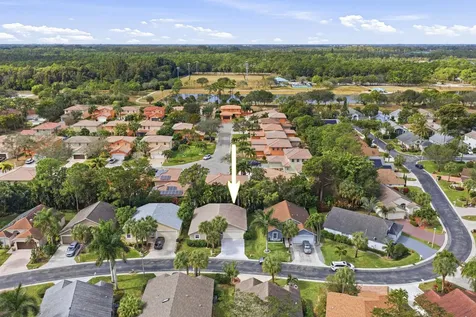 340 Hammocks Trail Greenacres FL 33413