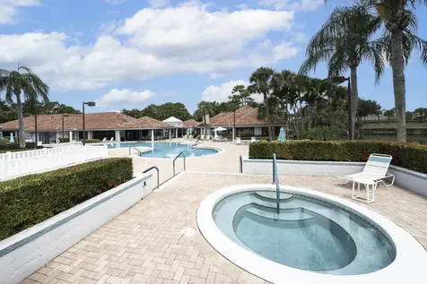 340 Hammocks Trail Greenacres FL 33413