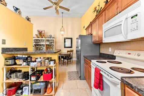 6257 Nw 1st Street Margate FL 33063