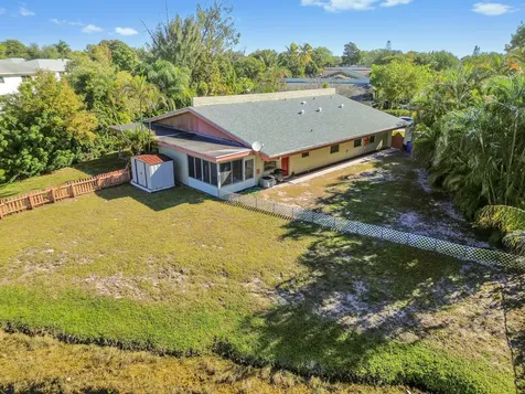 6257 Nw 1st Street Margate FL 33063