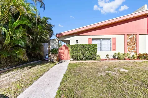 6257 Nw 1st Street Margate FL 33063