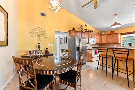 6257 Nw 1st Street Margate FL 33063
