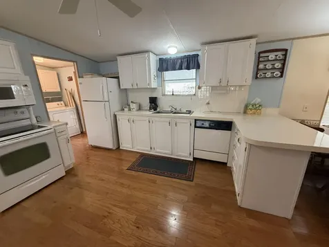 8508 Se Swan Avenue Hobe Sound FL 33455