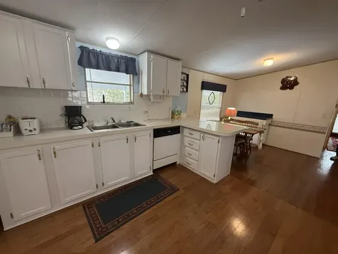 8508 Se Swan Avenue Hobe Sound FL 33455