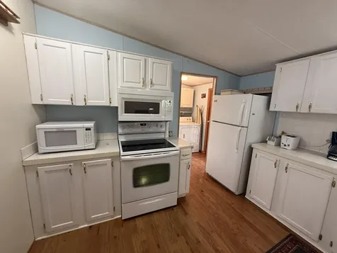 8508 Se Swan Avenue Hobe Sound FL 33455