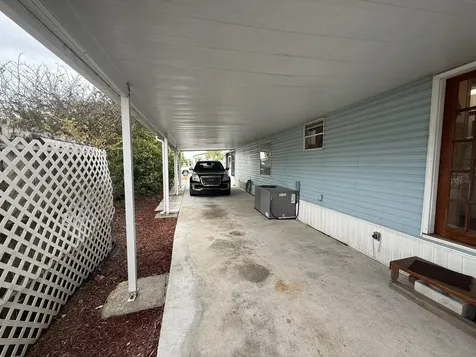 8508 Se Swan Avenue Hobe Sound FL 33455