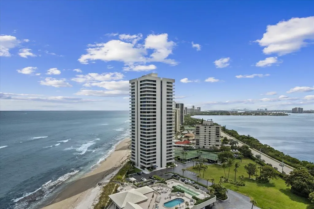5540 N Ocean Drive Singer Island FL 33404