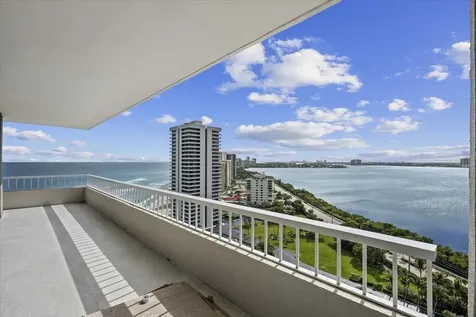 5540 N Ocean Drive Singer Island FL 33404